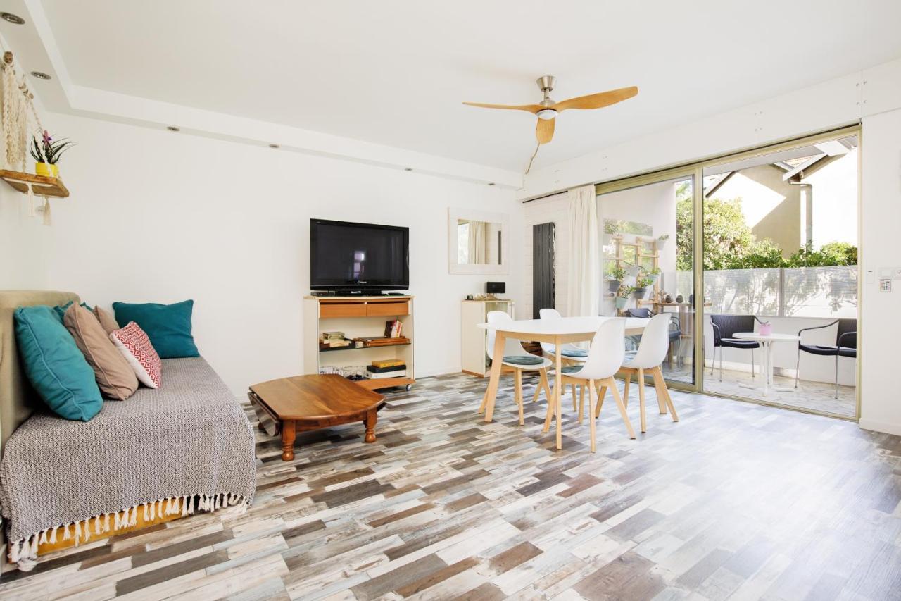 Grand Studio Neuf Face Port Et Plage, Parking Prive Гольф-Жуан Экстерьер фото